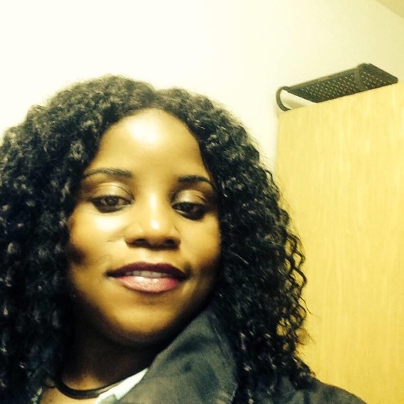 Meet your Posher, Lauren - Picture 1 of 1